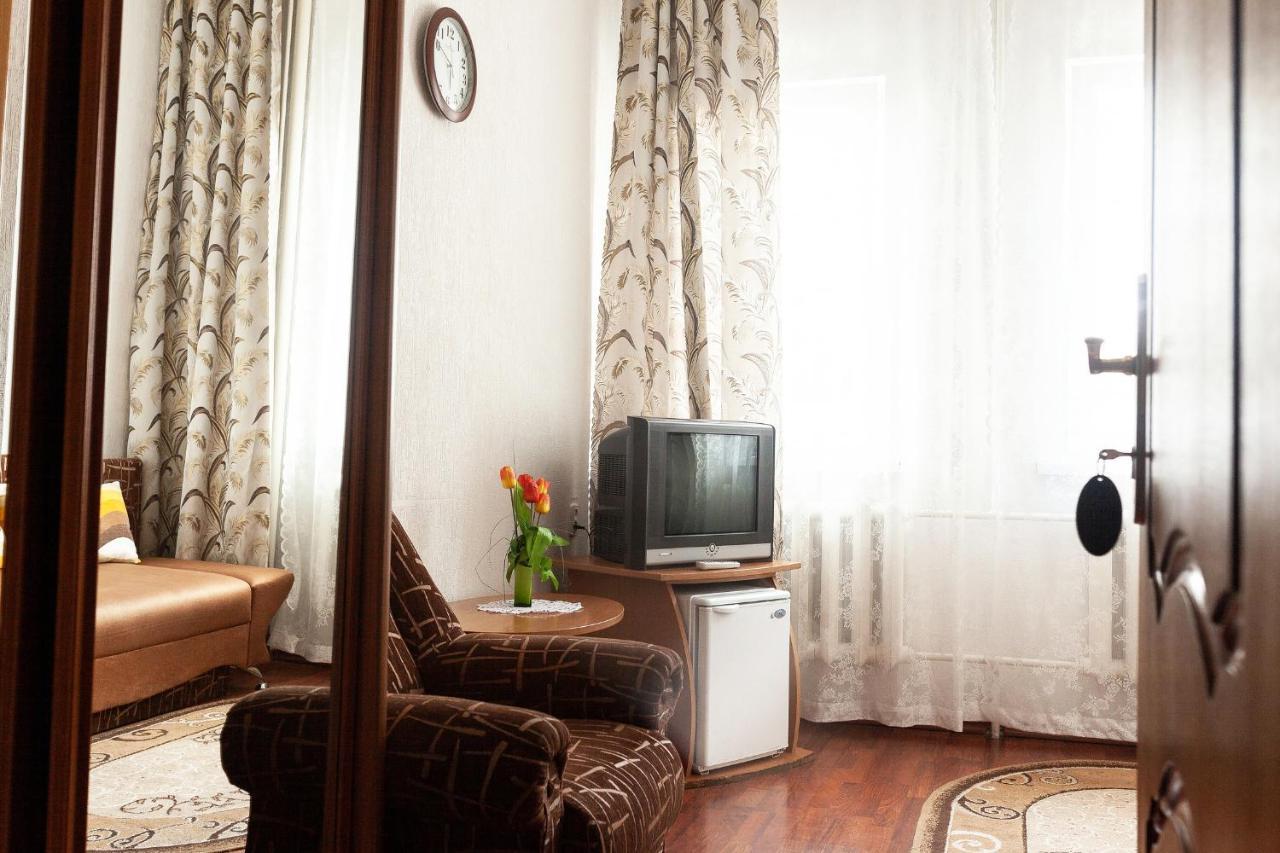 Gostinitsa "Elen" Hotel Shchuchyn Екстериор снимка