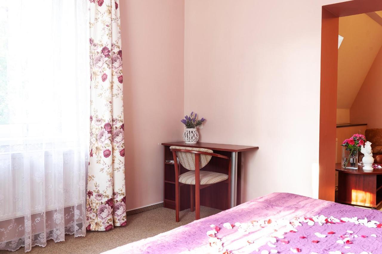 Gostinitsa "Elen" Hotel Shchuchyn Екстериор снимка